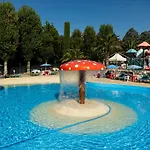 Centro Vacanze Azzurro 3*