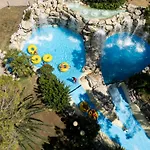 Centro Vacanze Azzurro ホリデーパーク 3*