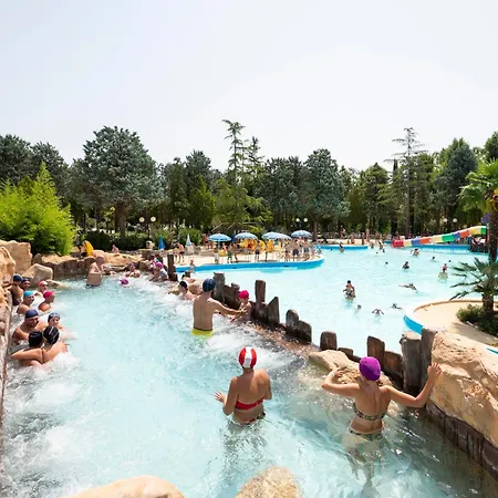 Centro Vacanze Azzurro Vakantiepark Cingoli
