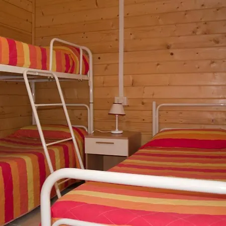 Centro Vacanze Azzurro سينغولي