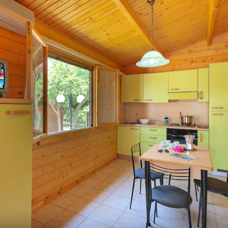 Centro Vacanze Azzurro 3*