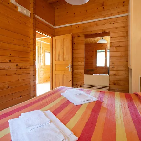 Centro Vacanze Azzurro Holiday park 3*