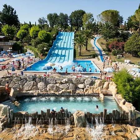 Centro Vacanze Azzurro Vakantiepark Cingoli