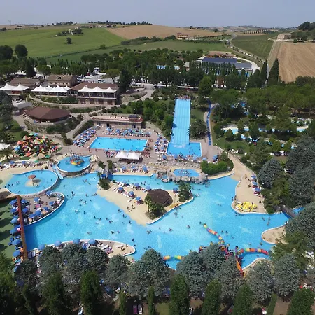 Centro Vacanze Azzurro 3*