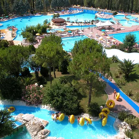 Centro Vacanze Azzurro Vakantiepark 3*