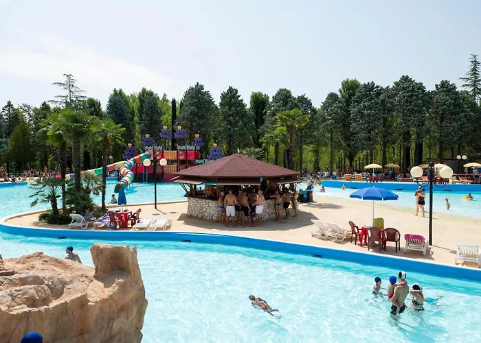 Parco vacanze Centro Vacanze Azzurro 3*