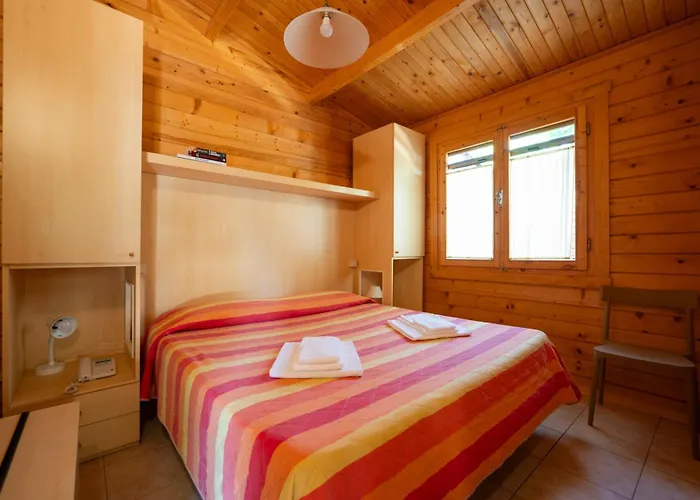 Centro Vacanze Azzurro 3*