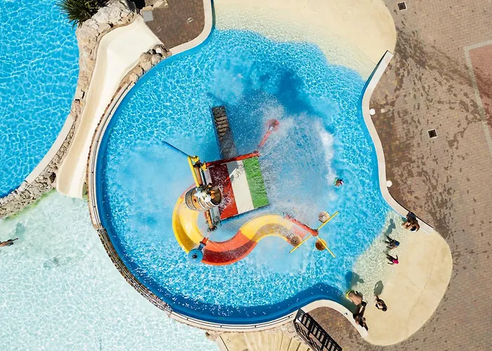 Centro Vacanze Azzurro 3* Cingoli