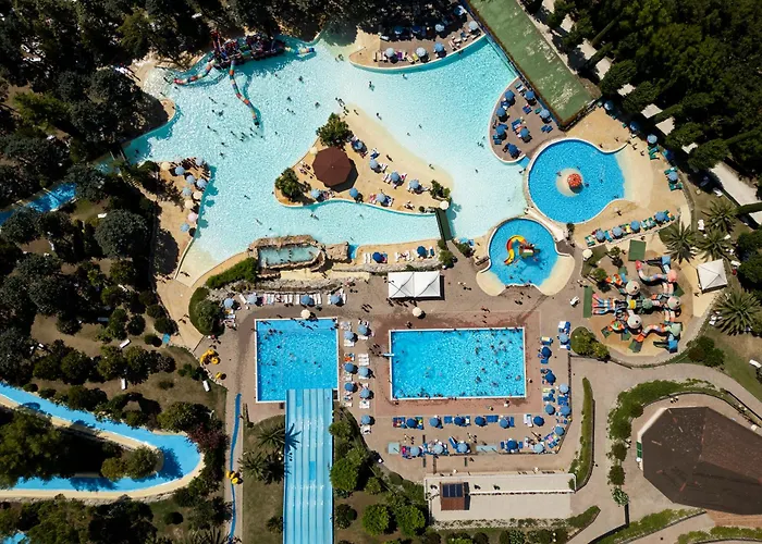 Centro Vacanze Azzurro 3* Cingoli