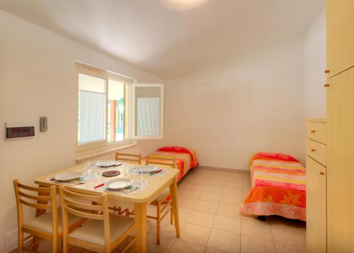 Centro Vacanze Azzurro 3* Cingoli