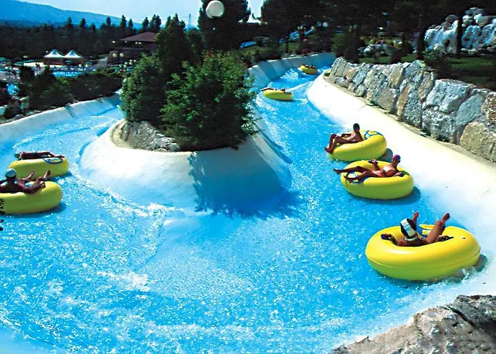 Parco vacanze Centro Vacanze Azzurro 3*