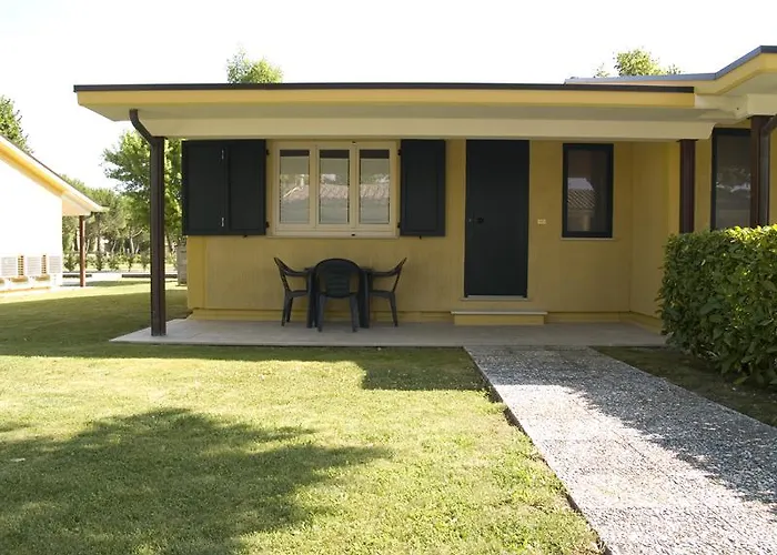 Parco vacanze Centro Vacanze Azzurro 3*