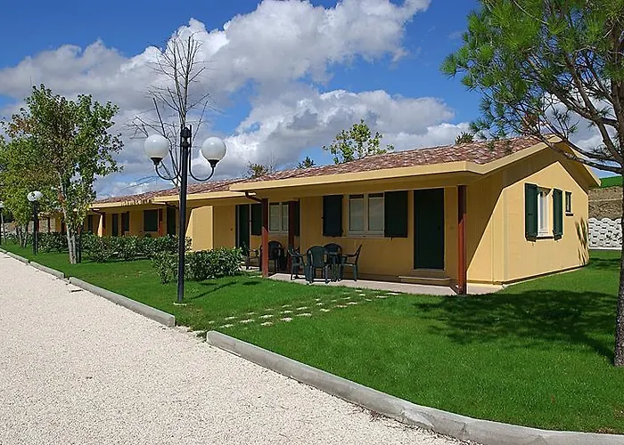 Centro Vacanze Azzurro 3* Cingoli